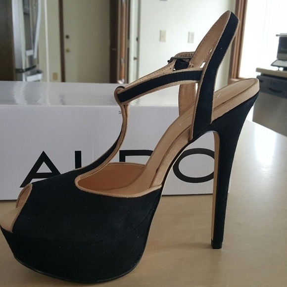 Aldo Shoes - Aldo Detamble gorgeous t-strap platform heels 37 Aldo Shoes - Aldo Detamble gorgeous t-strap platform heels 37